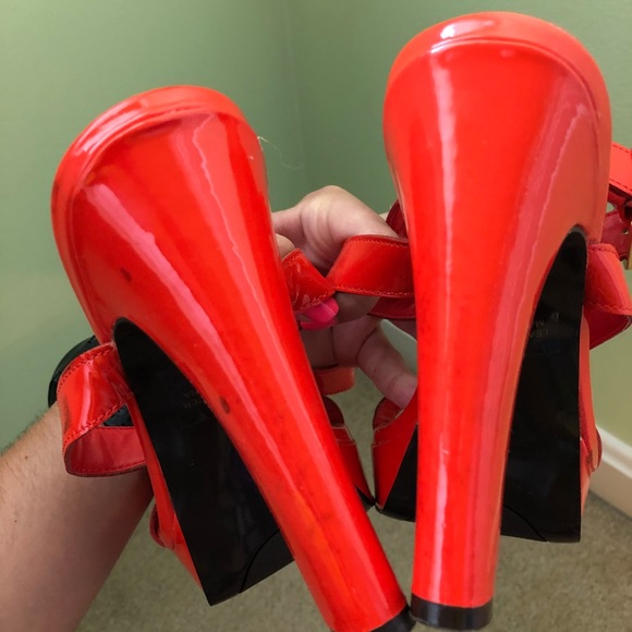 Orange Ralph Lauren heels - Picture 4 of 4
